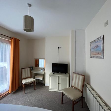 The Prince Of Wales Hotel St Ouen's Buitenkant foto