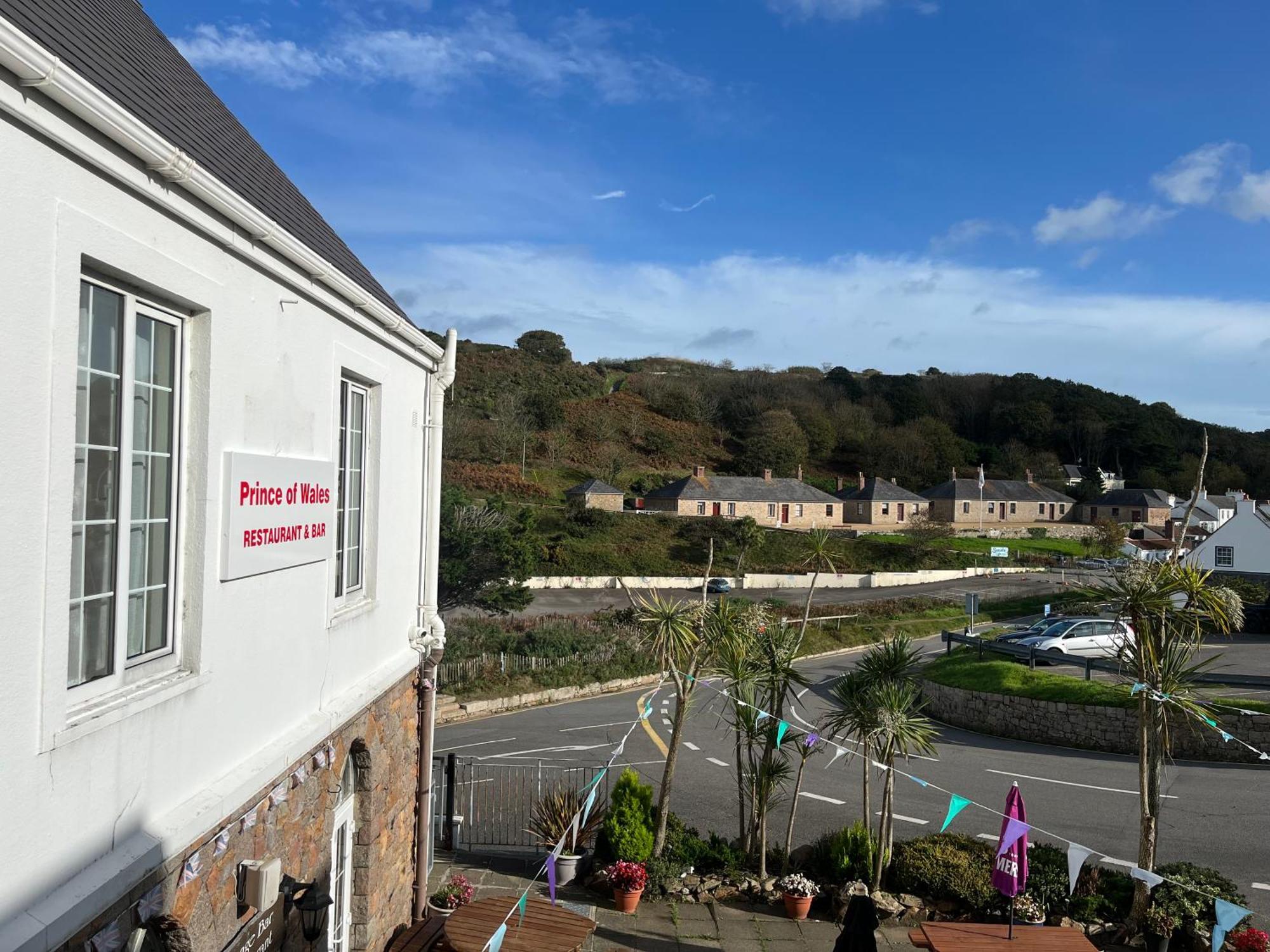 The Prince Of Wales Hotel St Ouen's Buitenkant foto