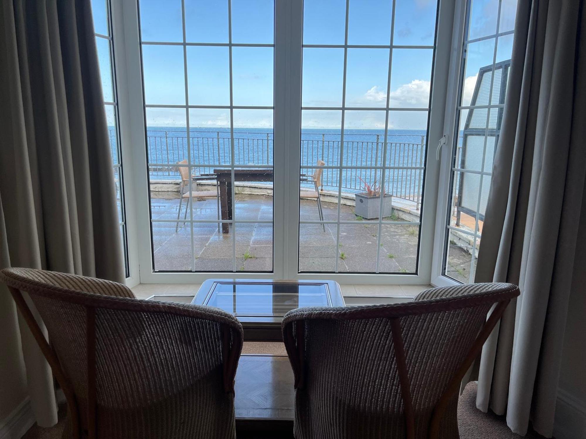 The Prince Of Wales Hotel St Ouen's Buitenkant foto